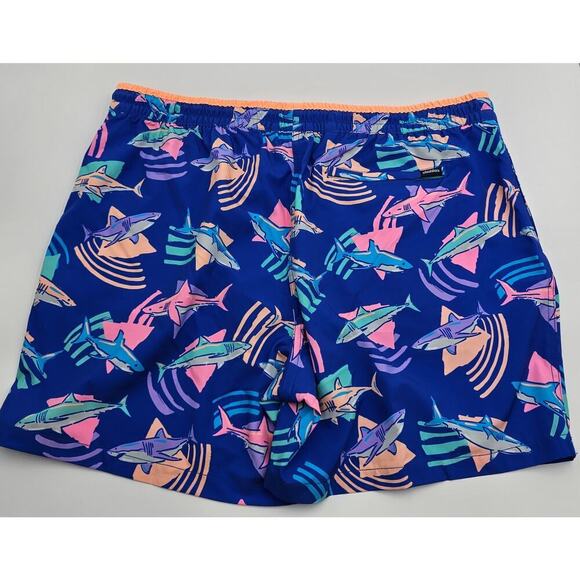 Chubbies Men's 2XL The Daddy Sharks 5.5" Classic Swim Trunk NWT - Picture 7 of 8